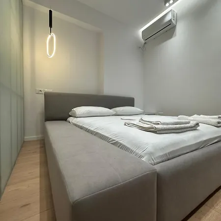 Central Apartment Διαμέρισμα Τίρανα