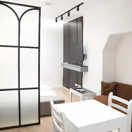 Central Apartment Apartman Tirana