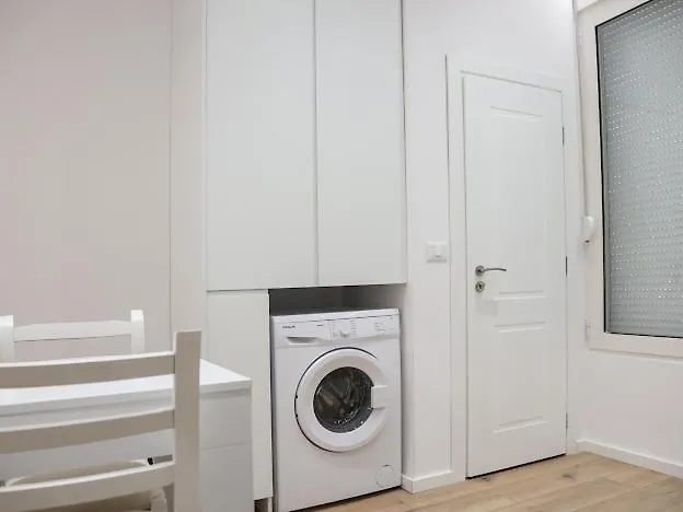 Central Apartment Lägenhet Tirana